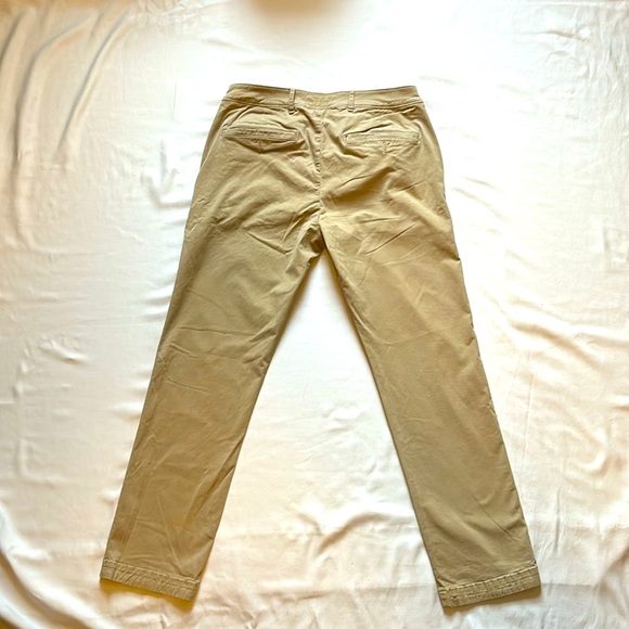 Abercrombie and Fitch Khaki Pants - Picture 3 of 3